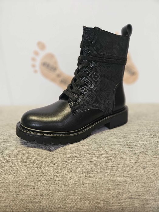 Дамски боти Ново