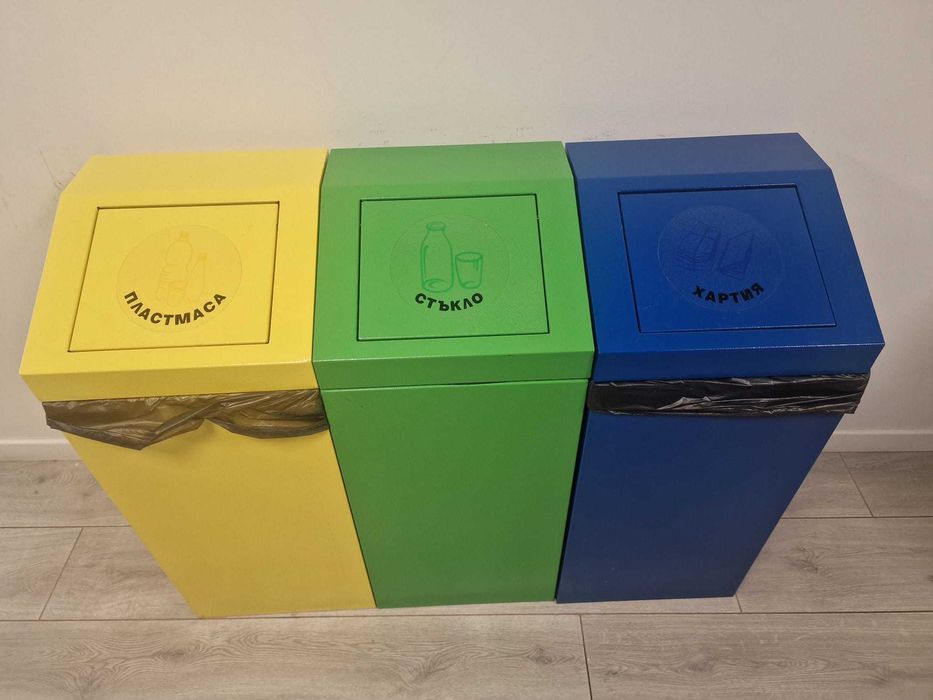 Метален кош за разделно събиране на отпадъци