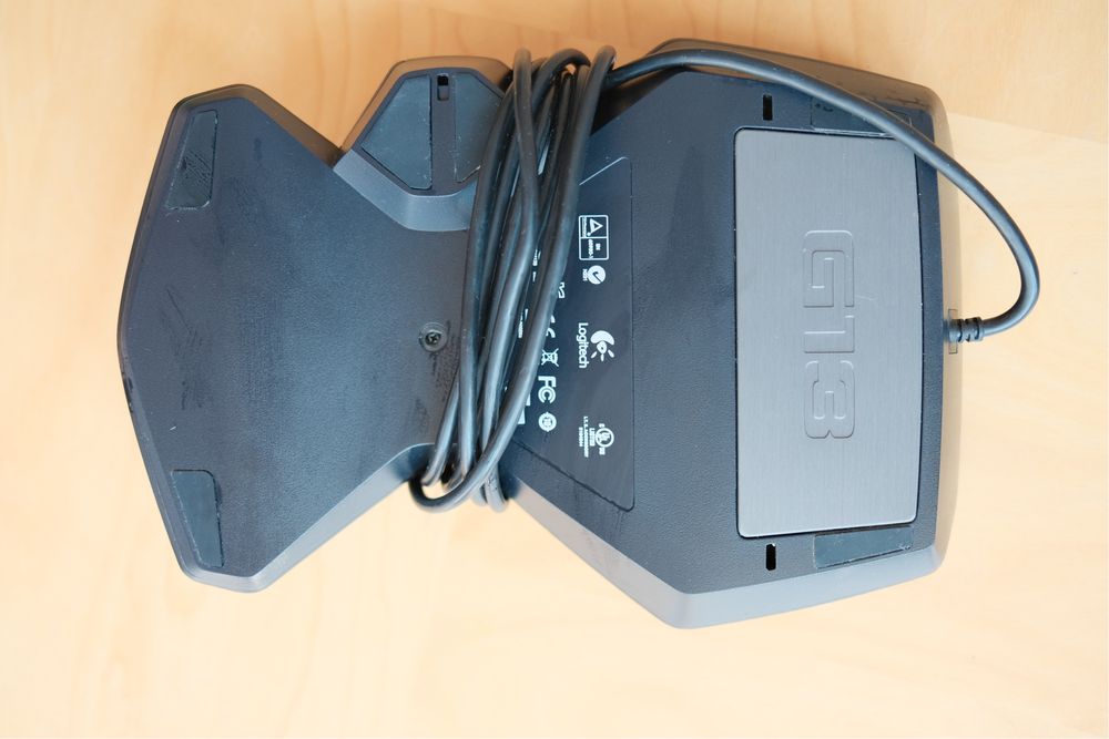 Logitech g13 геймърска клавиатура