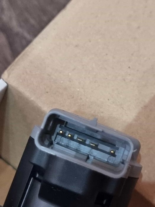 Supapa EGR Land Rover Discovery lll/lV 2.7 TD  VALEO 700423