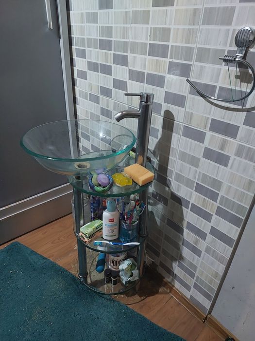 Продам раковину в ванную