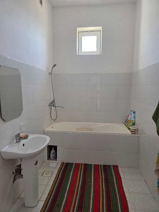 Коттедж сотилади, Саёхат чойнак-пиёлани рўпарасида