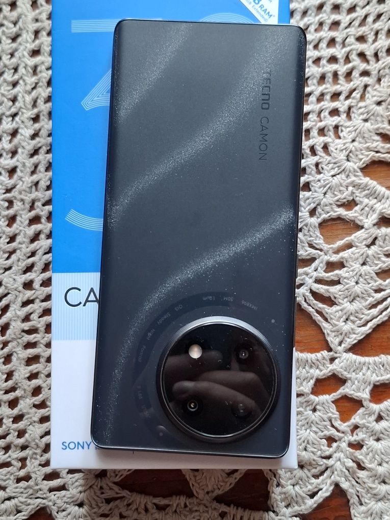 Срочно продам новый смартфон imei  зарегистрирован работает идеально