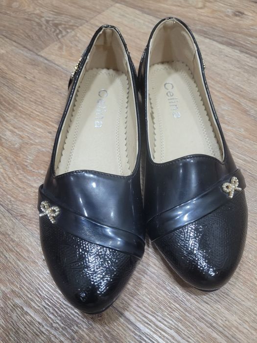 Туфли продам новое