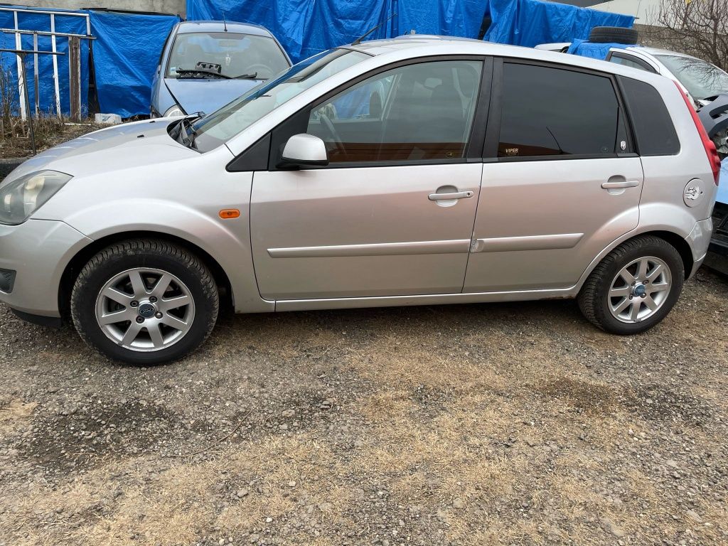 Capota bara far stanga dreapta aripa ford fiesta mk5 1.4tdci