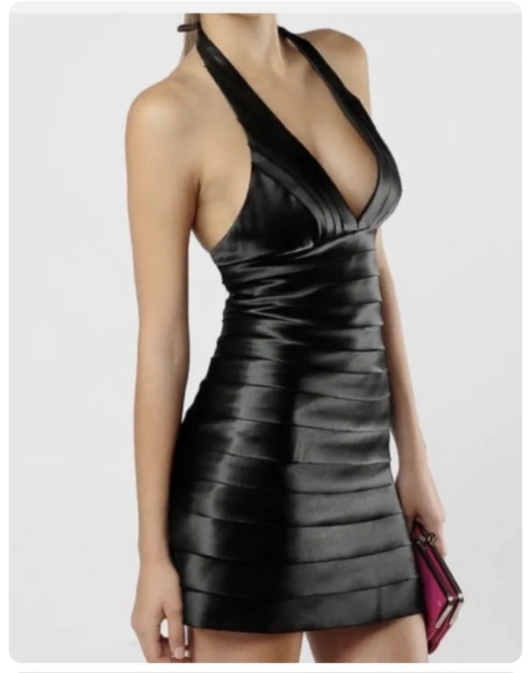 Малка черна рокля дамска сатен 12 С или М
Без следи от употреба