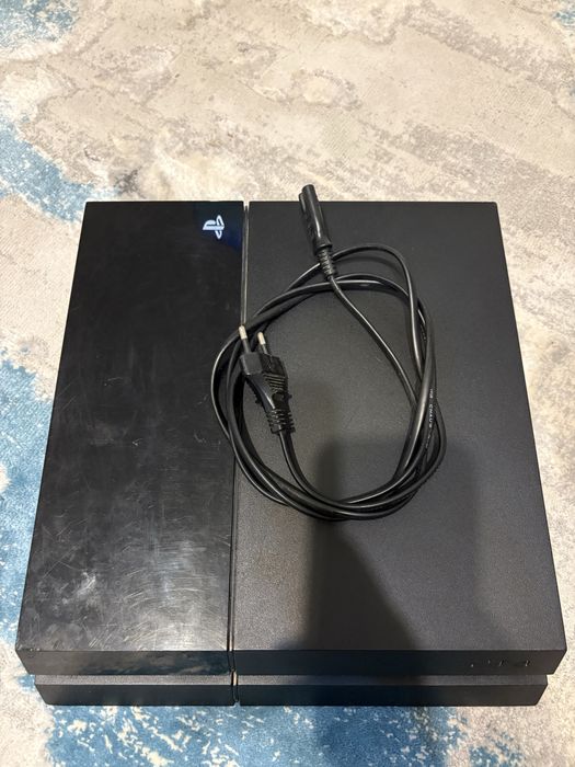 Playstation 4 Fat 500gb partial functional