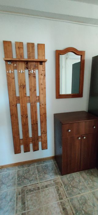 Închiriez ap. 2 camere, zona Policlinica