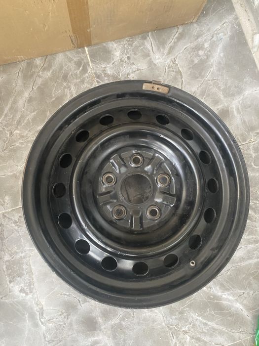 продам железные диски на R15 разбалтовка 114*5