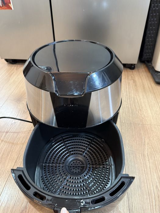 Friteuza cu aer cald Tefal