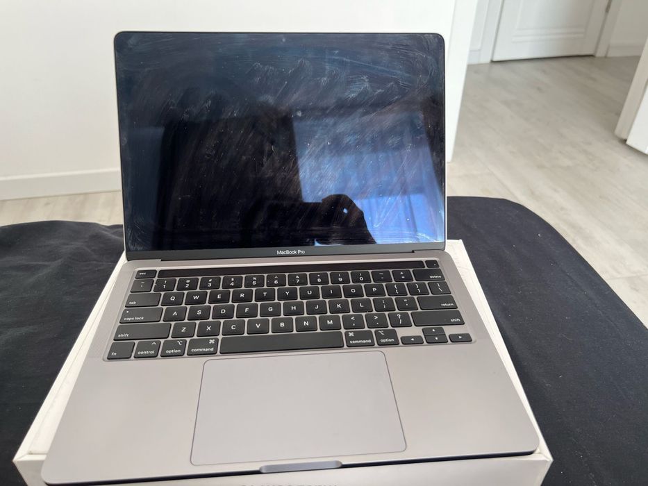 MacBook Pro 13” 2020 | Intel i5 | 8GB | Идеален для работы и учёбы