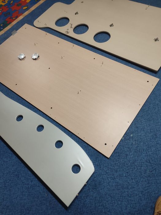 Pat suprapus cu birou