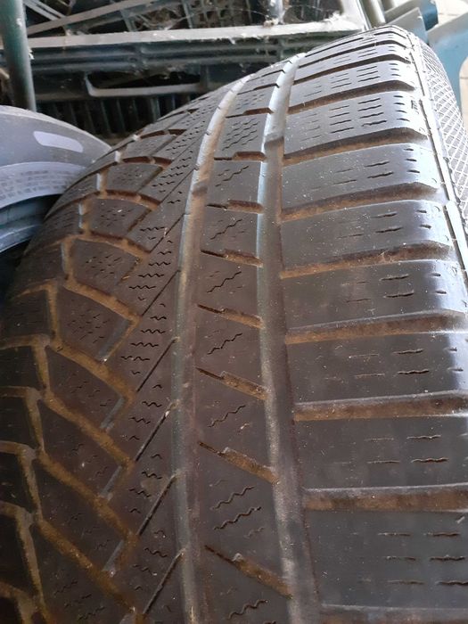 Anvelope 235/45 R18 M+S MS iarnă Continental sarcină EXTRA LOAD