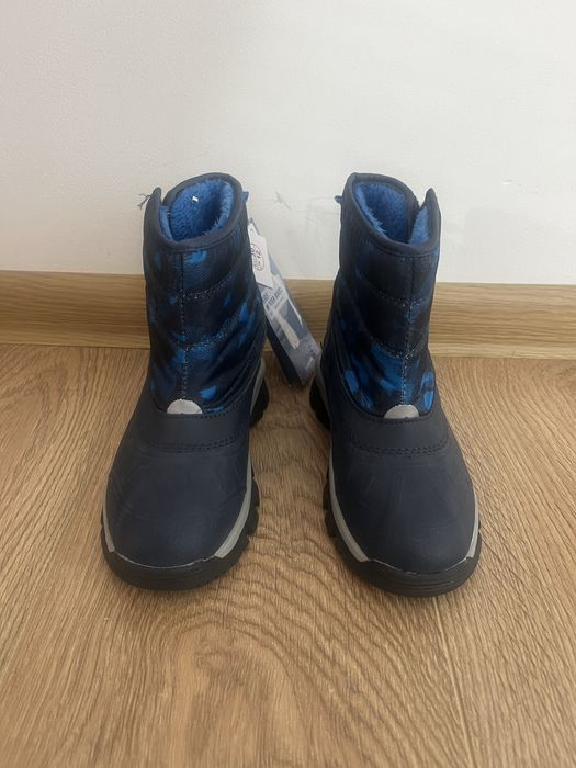 Нови детски ботуши/апрески 30н