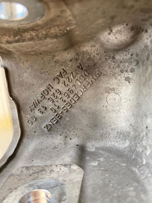 Mercedes w222 s klass Punte fata Jug motor calandru