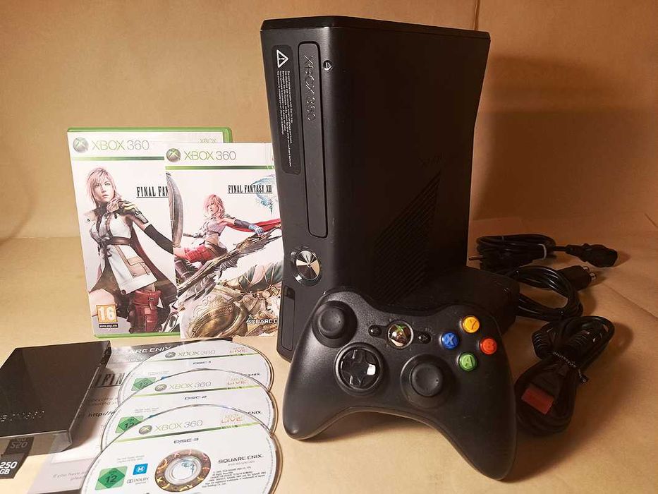 XBOX 360S BLACK - HDMI / 250GB - complet, controller wireless +1 joc