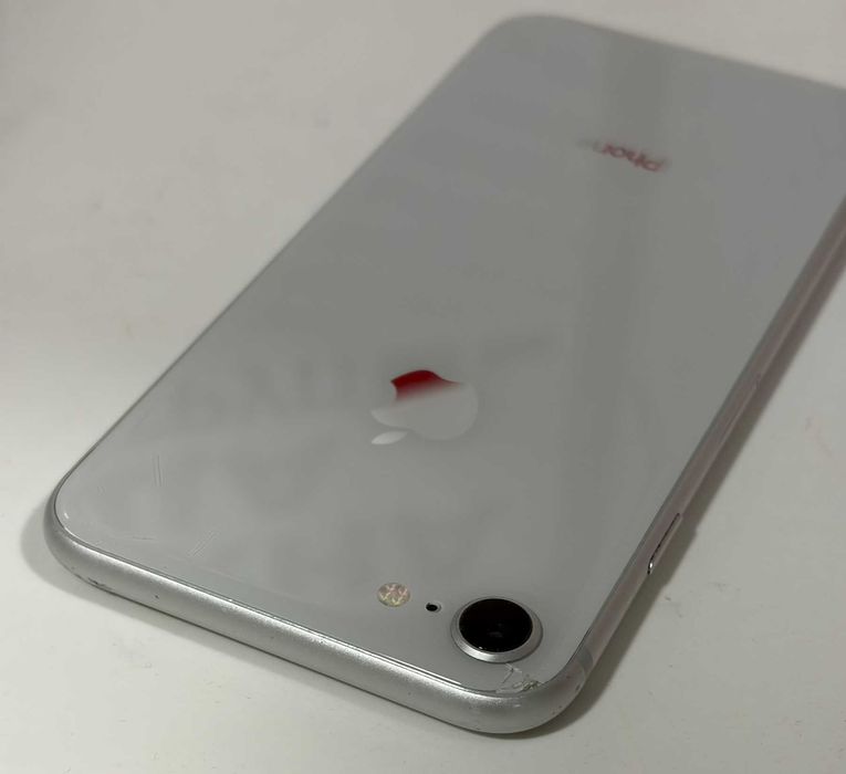 Продавам Apple iPhone 8 64GB