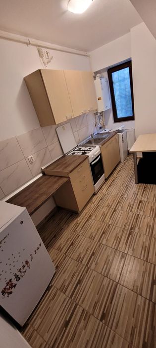 Vand apartament 2 camere decomandat  Navodari