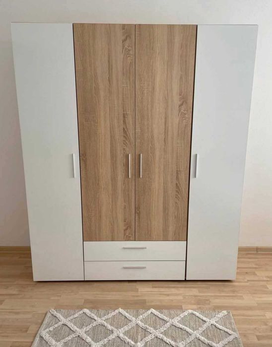 Дава се под наем Тристаен апартамент в Пловдив, Център - 100 кв.м за 510 € - Снимка #4