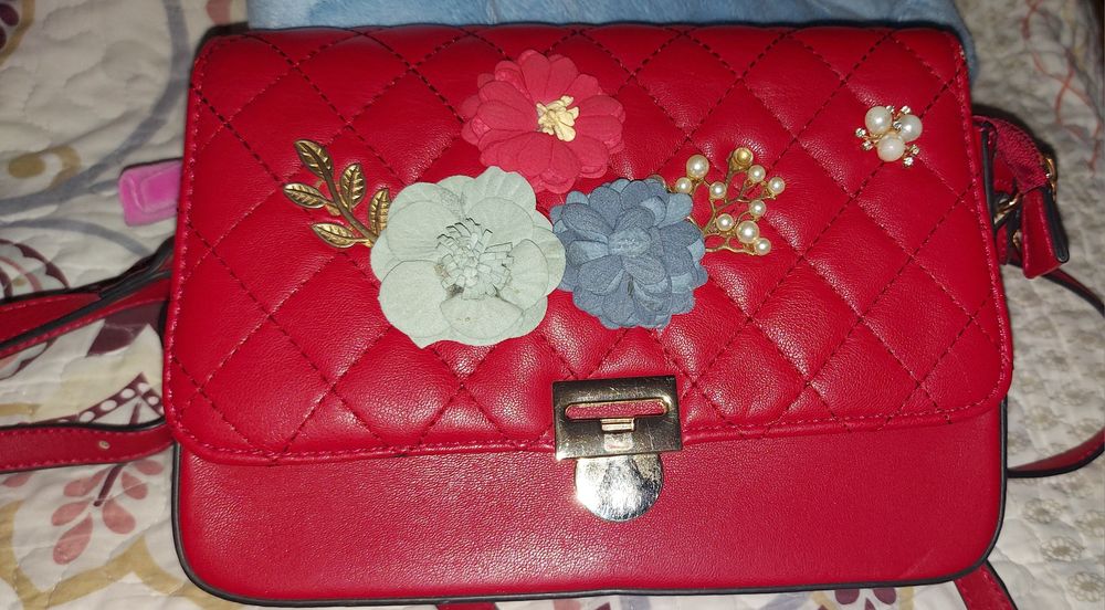 Geanta de umăr, roșie, cu fermoar