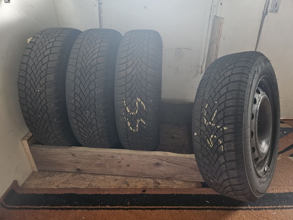Set 4 roti complete iarna Bridgestone Blizzak LM005 175/65/R14