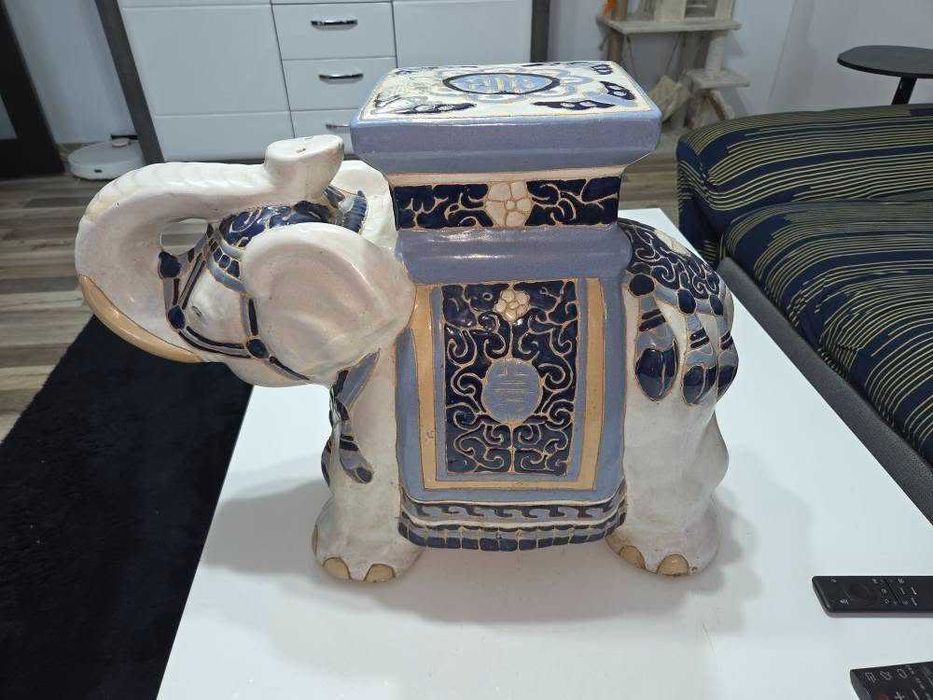 Elefant vintage mare din ceramica