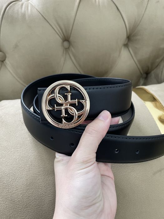 Curea Guess negru-auriu