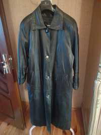 Кожанный пальто ичида иссик астари хам бор 52-54размерга тугри териси