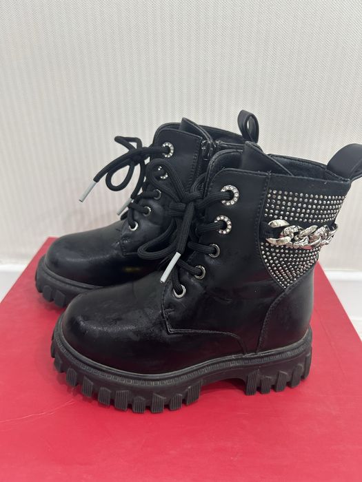 Продам детские сапоги