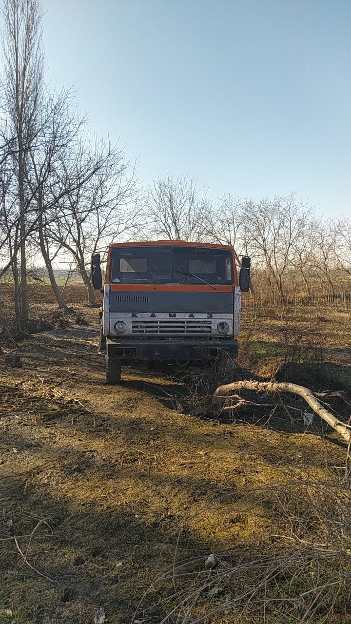 kamaz samasval yil 1987  suruchni sotiladi narxini kelishamiz