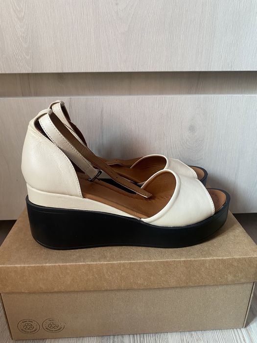 Sandale cu platformă Dasha