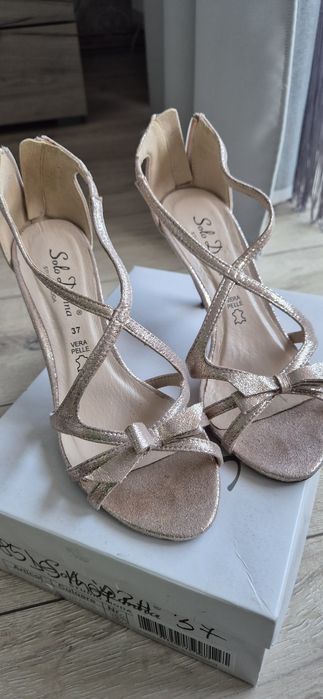 Sandale elegante  piele Solo Dona 37