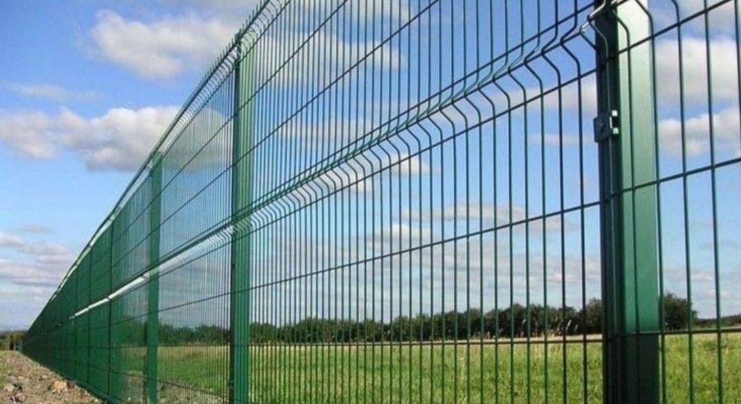 Construim garduri la comanda clientului