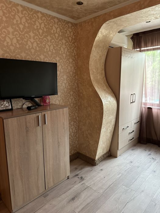 Продавам 4-ри стаен в жк. Света Троица