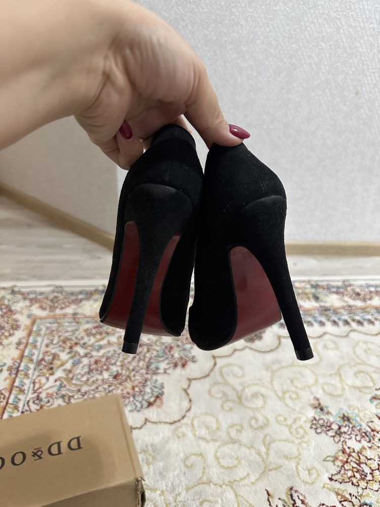 Продам туфли