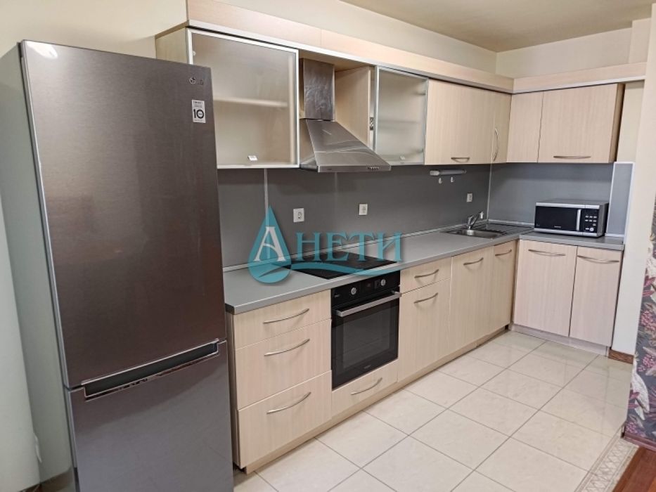 Дава се под наем Тристаен апартамент в София, Гео Милев - 111 кв.м за 800 € - Снимка #4