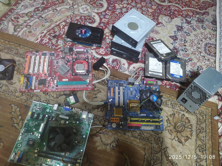 Запчасти от компьютера