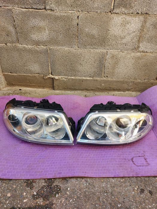Продавам фарове от passat b5- 2001 година