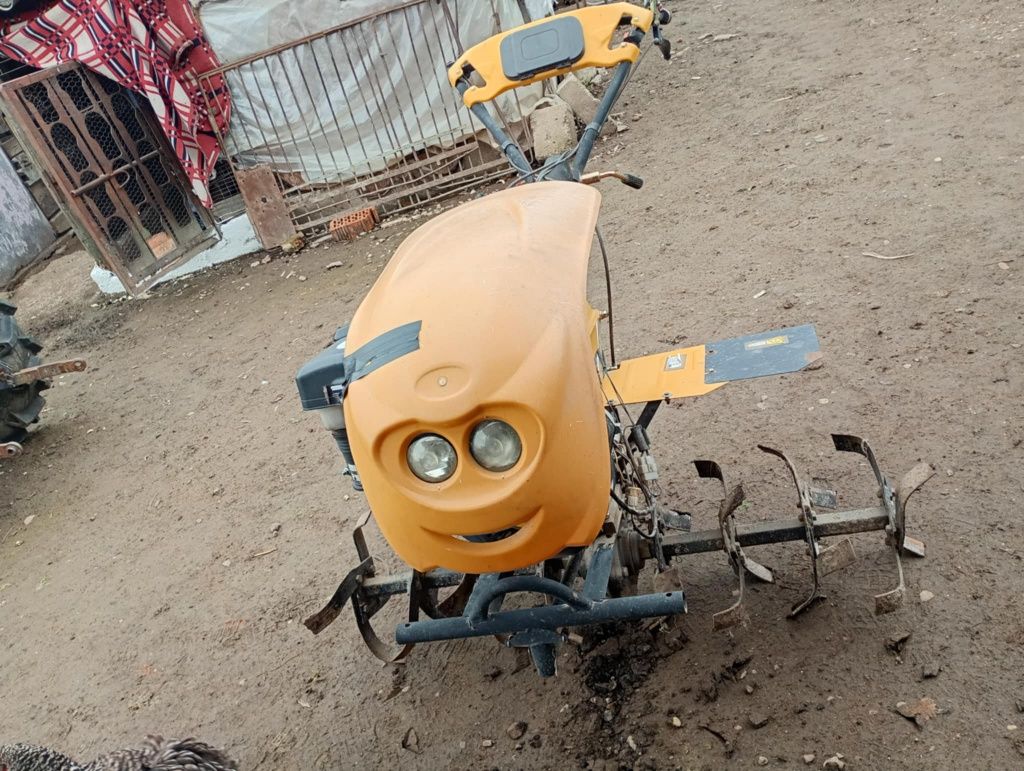 Vând motocultor!!!