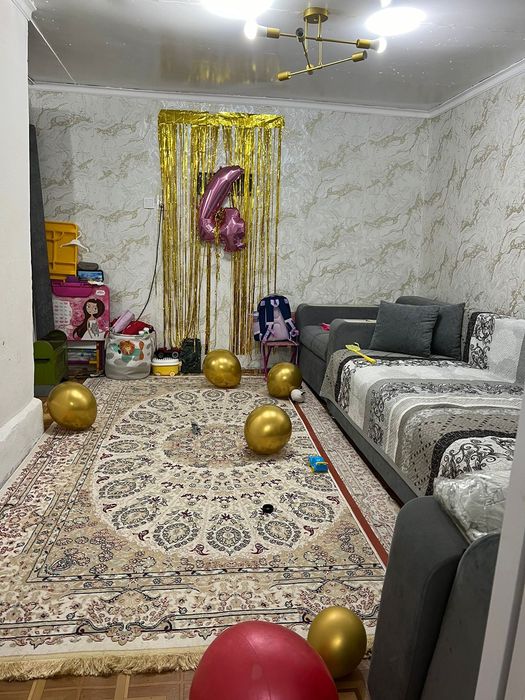 Продам дом на 10-Кирпичным.