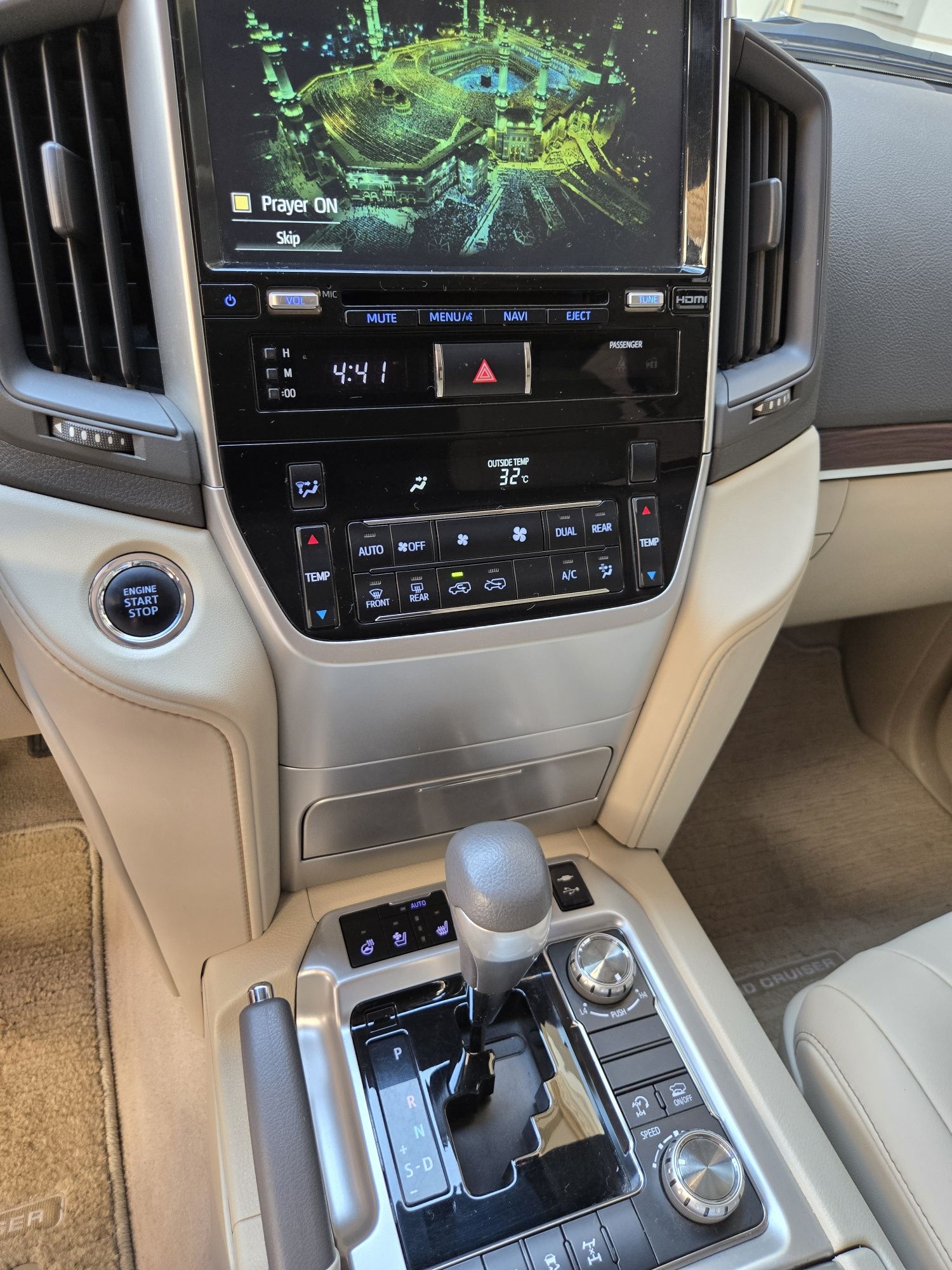 Land cruiser 200 mator 4.6 full komplektaciya
