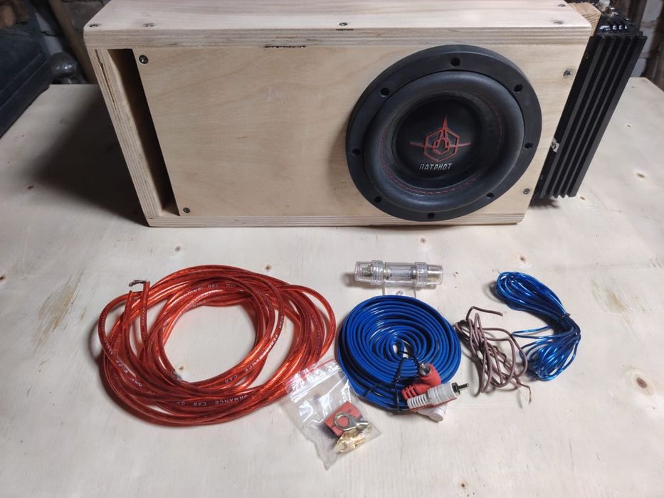 Продам сабфуфер