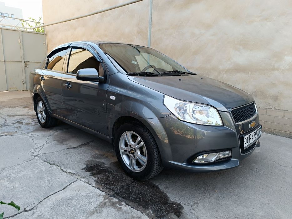 Nexia 3 mokriy asfalt