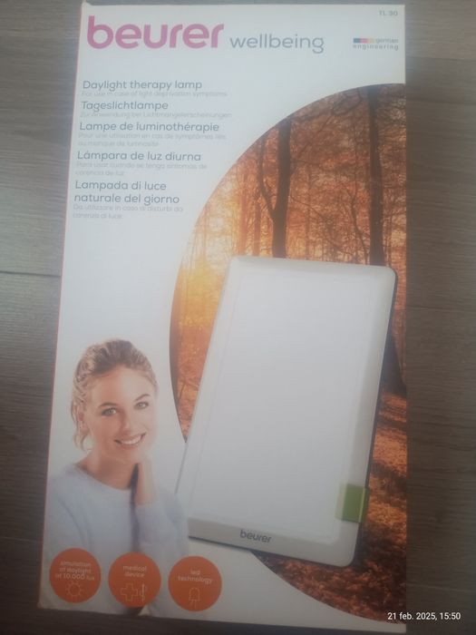 Lampă terapeutica cu lumini naturale.