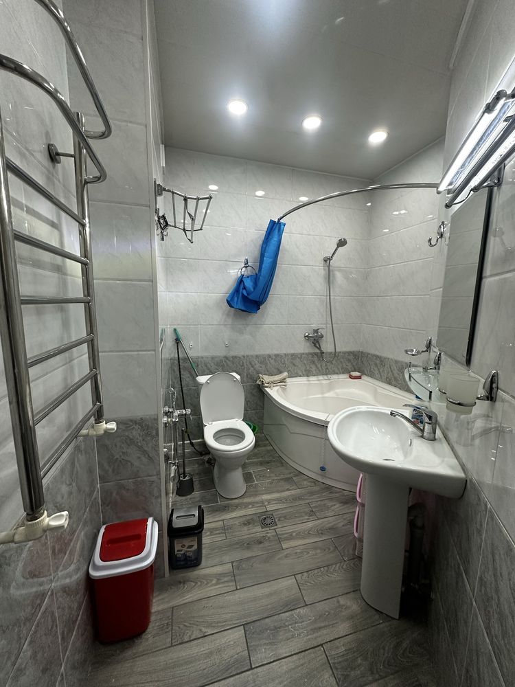 Продаётся новая 3-комнатная квартира в Юнусабаде, 71 м², 9/9 этаж,