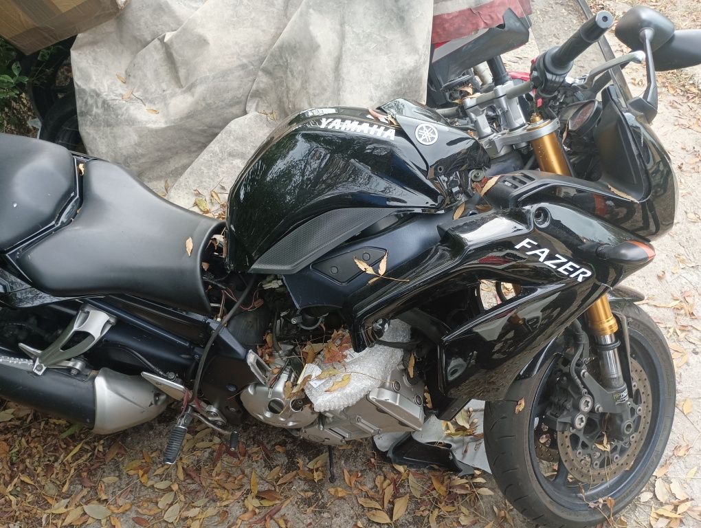 Yamaha FZ1 на части