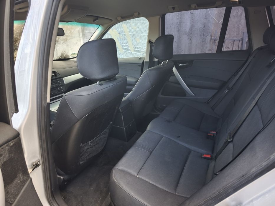 vând BMW X3 avariat