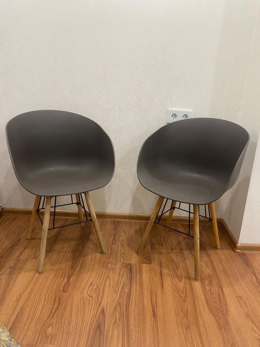 Продам стулья интерьерные