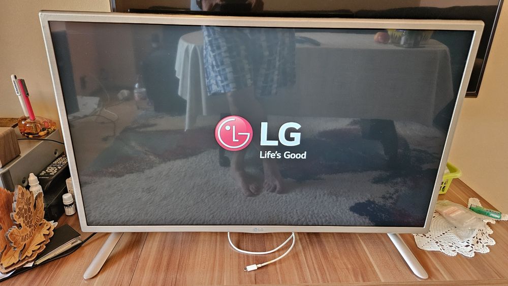 Телевизори LED Full HD Smart tv