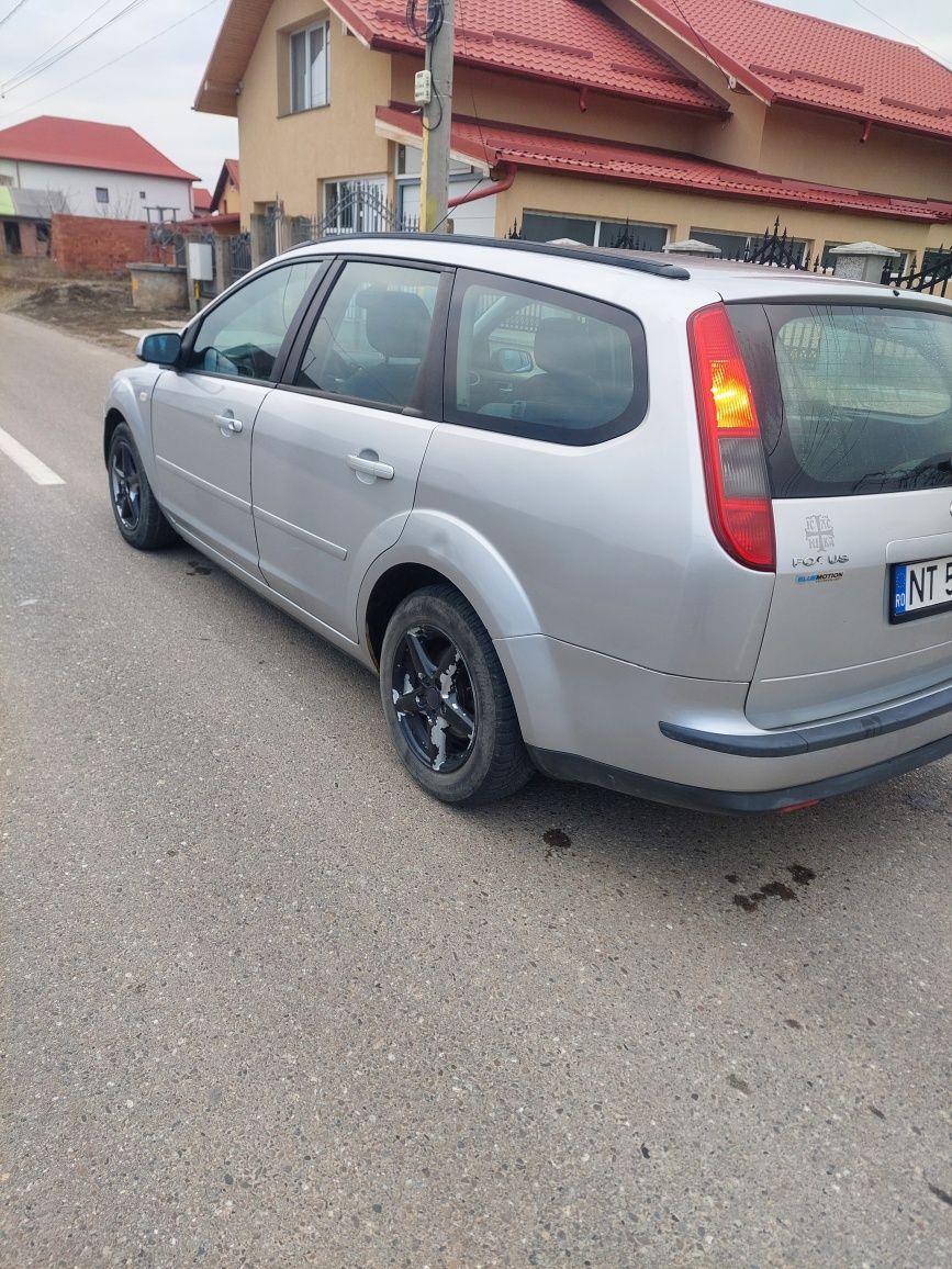 Ford focus 2007 .